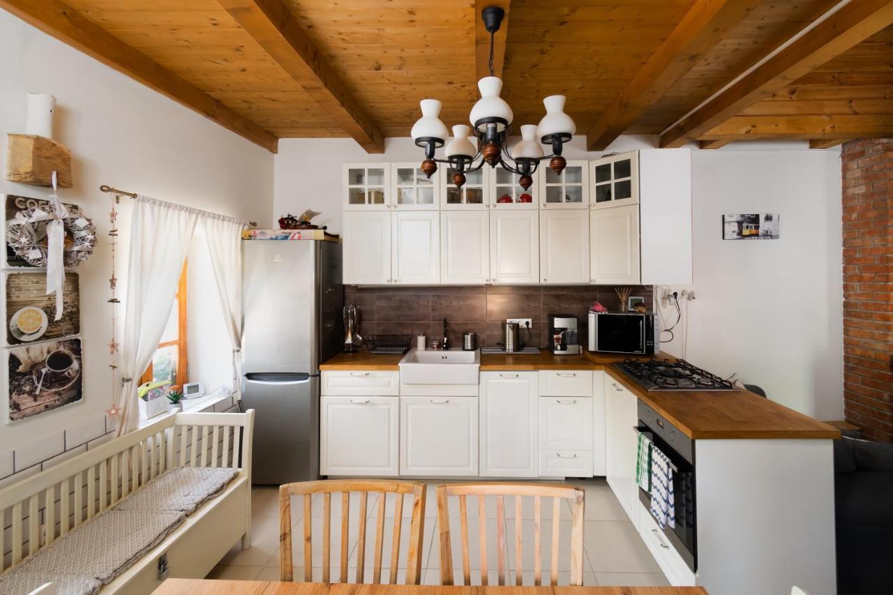 Hepehuta Haziko Lägenhet Háromhuta Exteriör bild