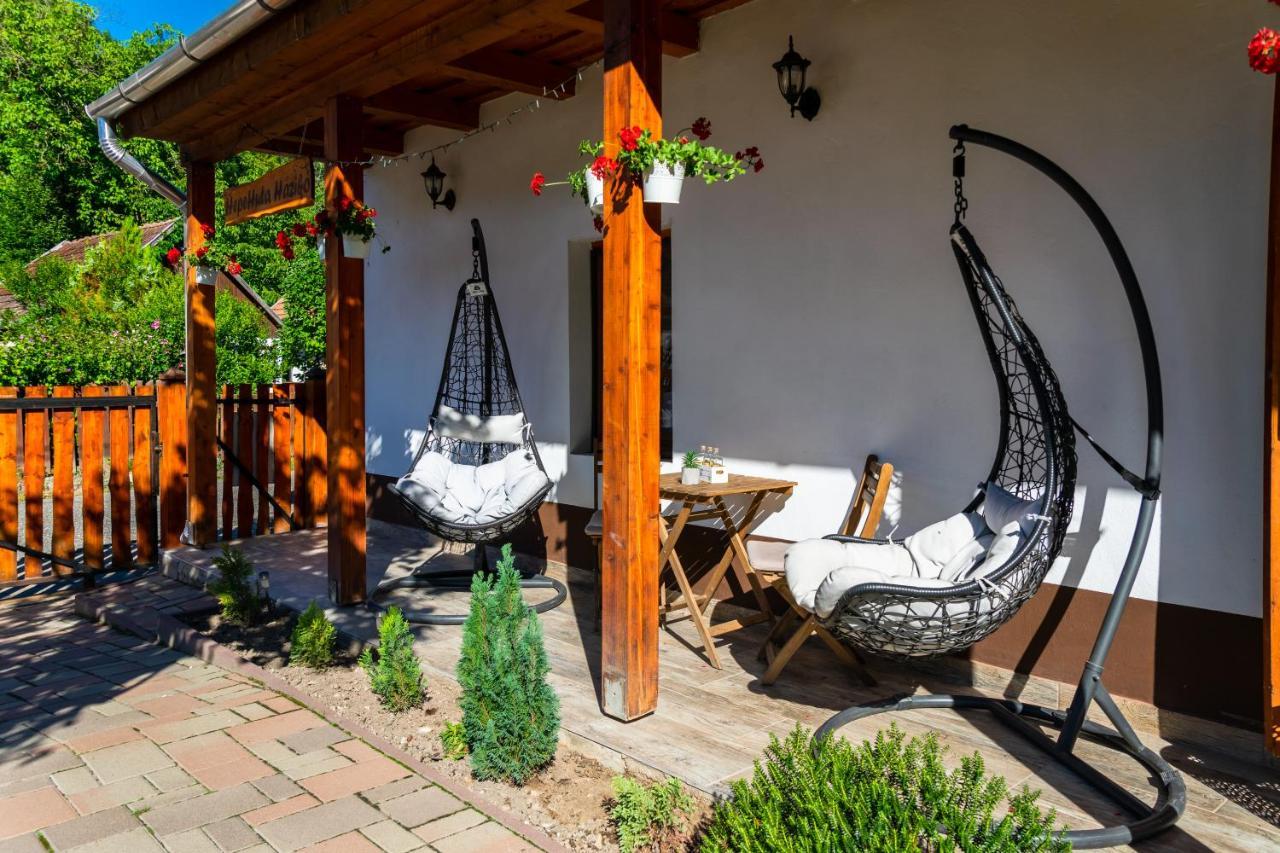 Hepehuta Haziko Lägenhet Háromhuta Exteriör bild